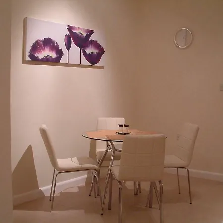 アパート Triton セント・ポールズ・ベイ